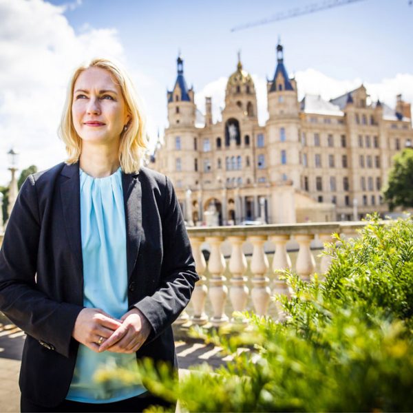 BERG Manuela Schwesig web 02 600x600