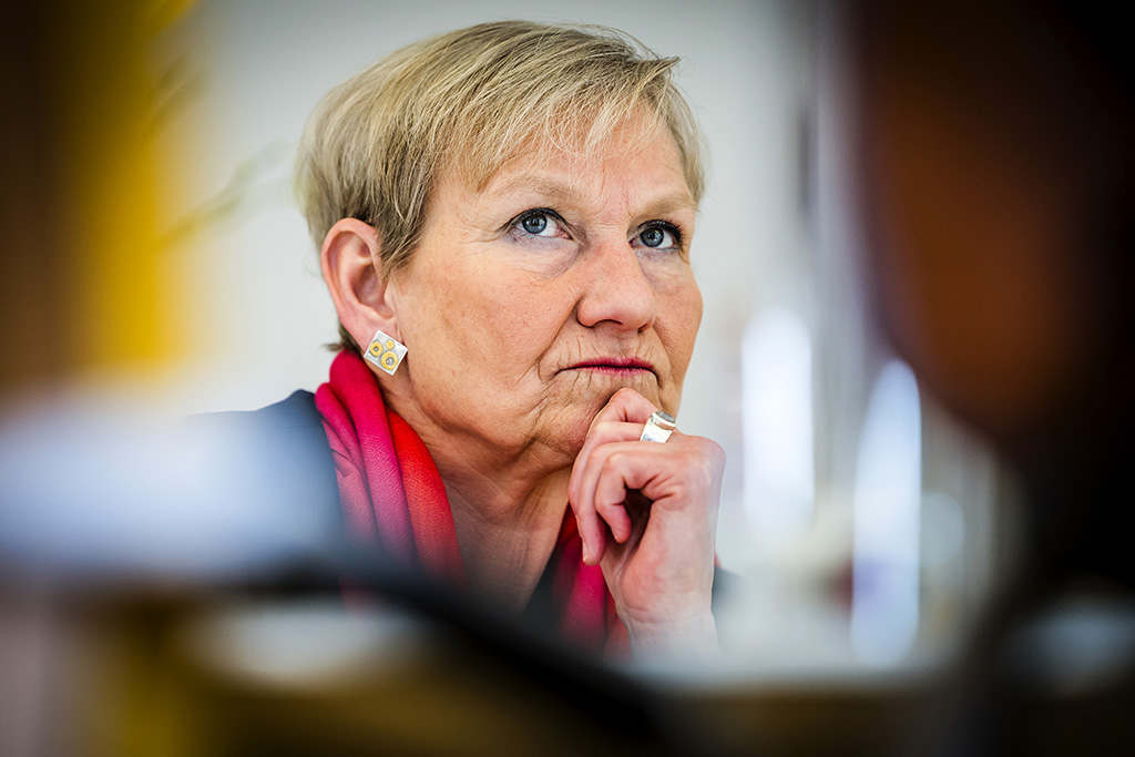 Urheberrechtlich geschuetzte Aufnahmen. Jede Verwendung ist honorarpflichtig und muss beim Urheber angezeigt werden!  [CREDIT: Lars Berg / WWW.LARSBERG.EU - Lars Berg, Von der Tinnenstrasse 13, 48145 Muenster, Germany, mobile +49 179 1379630, Bank: Commerzbank Mnster, IBAN: DE09 4008 0040 0600 9372 00 BIC: DRES DE FF 400, Finanzamt Muenster-Innenstadt, Steuernummer 337/5017/1774, USt-IdNr. DE247738150 - Verwendung nur gegen Namensnennung, Beleg und Honorar entsprechend aktueller MFMPreisliste zzgl. 7 Prozent MwSt - Bei der Verwendung ausserhalb journalistischer Berichterstattung (z.B. Werbung etc.) bitte vorher mit dem Autor Kontakt aufnehmen. Es wird grundsaetzlich keine Einholung von Persoenlichkeits-, Kunst- oder Markenrechten zugesichert, es sei denn, dies ist hier in der Bildbeschriftung ausdruecklich vermerkt. Die Einholung dieser Rechte obliegt dem Nutzer. Es gelten die unter WWW.LARSBERG.EU aufgefuehrten AGB. - NO MODEL RELEASE - ]