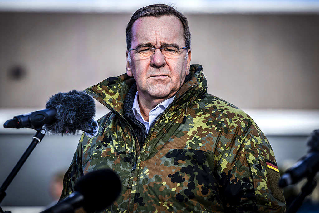 Urheberrechtlich geschuetzte Aufnahmen. Jede Verwendung ist honorarpflichtig und muss beim Urheber angezeigt werden!  [CREDIT: Lars Berg / WWW.LARSBERG.EU - Lars Berg, Von der Tinnenstrasse 13, 48145 Muenster, Germany, mobile +49 179 1379630, Bank: Commerzbank Mnster, IBAN: DE09 4008 0040 0600 9372 00 BIC: DRES DE FF 400, Finanzamt Muenster-Innenstadt, Steuernummer 337/5017/1774, USt-IdNr. DE247738150 - Verwendung nur gegen Namensnennung, Beleg und Honorar entsprechend aktueller MFMPreisliste zzgl. 7 Prozent MwSt - Bei der Verwendung ausserhalb journalistischer Berichterstattung (z.B. Werbung etc.) bitte vorher mit dem Autor Kontakt aufnehmen. Es wird grundsaetzlich keine Einholung von Persoenlichkeits-, Kunst- oder Markenrechten zugesichert, es sei denn, dies ist hier in der Bildbeschriftung ausdruecklich vermerkt. Die Einholung dieser Rechte obliegt dem Nutzer. Es gelten die unter WWW.LARSBERG.EU aufgefuehrten AGB. - NO MODEL RELEASE - ]