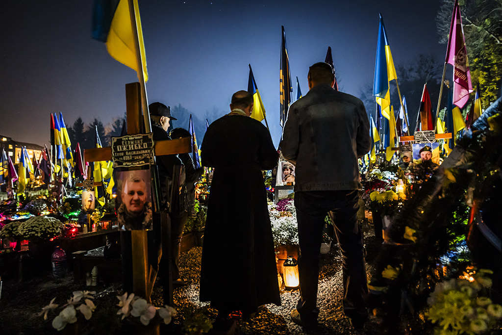 Urheberrechtlich geschuetzte Aufnahmen. Jede Verwendung ist honorarpflichtig und muss beim Urheber angezeigt werden!  [CREDIT: Lars Berg / WWW.LARSBERG.EU - Lars Berg, Von der Tinnenstrasse 13, 48145 Muenster, Germany, mobile +49 179 1379630, Bank: Commerzbank Mnster, IBAN: DE09 4008 0040 0600 9372 00 BIC: DRES DE FF 400, Finanzamt Muenster-Innenstadt, Steuernummer 337/5017/1774, USt-IdNr. DE247738150 - Verwendung nur gegen Namensnennung, Beleg und Honorar entsprechend aktueller MFMPreisliste zzgl. 7 Prozent MwSt - Bei der Verwendung ausserhalb journalistischer Berichterstattung (z.B. Werbung etc.) bitte vorher mit dem Autor Kontakt aufnehmen. Es wird grundsaetzlich keine Einholung von Persoenlichkeits-, Kunst- oder Markenrechten zugesichert, es sei denn, dies ist hier in der Bildbeschriftung ausdruecklich vermerkt. Die Einholung dieser Rechte obliegt dem Nutzer. Es gelten die unter WWW.LARSBERG.EU aufgefuehrten AGB. - NO MODEL RELEASE - ]