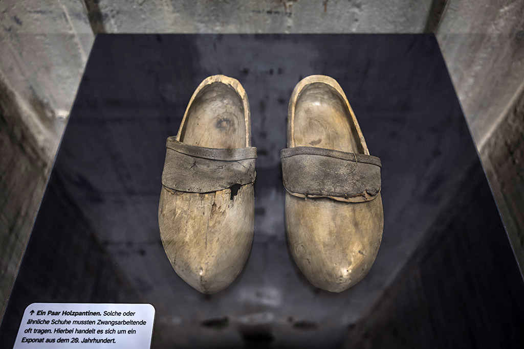 Urheberrechtlich geschuetzte Aufnahmen. Jede Verwendung ist honorarpflichtig und muss beim Urheber angezeigt werden!  [CREDIT: Lars Berg / WWW.LARSBERG.EU - Lars Berg, Von der Tinnenstrasse 13, 48145 Muenster, Germany, mobile +49 179 1379630, Bank: Commerzbank Mnster, IBAN: DE09 4008 0040 0600 9372 00 BIC: DRES DE FF 400, Finanzamt Muenster-Innenstadt, Steuernummer 337/5017/1774, USt-IdNr. DE247738150 - Verwendung nur gegen Namensnennung, Beleg und Honorar entsprechend aktueller MFMPreisliste zzgl. 7 Prozent MwSt - Bei der Verwendung ausserhalb journalistischer Berichterstattung (z.B. Werbung etc.) bitte vorher mit dem Autor Kontakt aufnehmen. Es wird grundsaetzlich keine Einholung von Persoenlichkeits-, Kunst- oder Markenrechten zugesichert, es sei denn, dies ist hier in der Bildbeschriftung ausdruecklich vermerkt. Die Einholung dieser Rechte obliegt dem Nutzer. Es gelten die unter WWW.LARSBERG.EU aufgefuehrten AGB. - NO MODEL RELEASE - ]