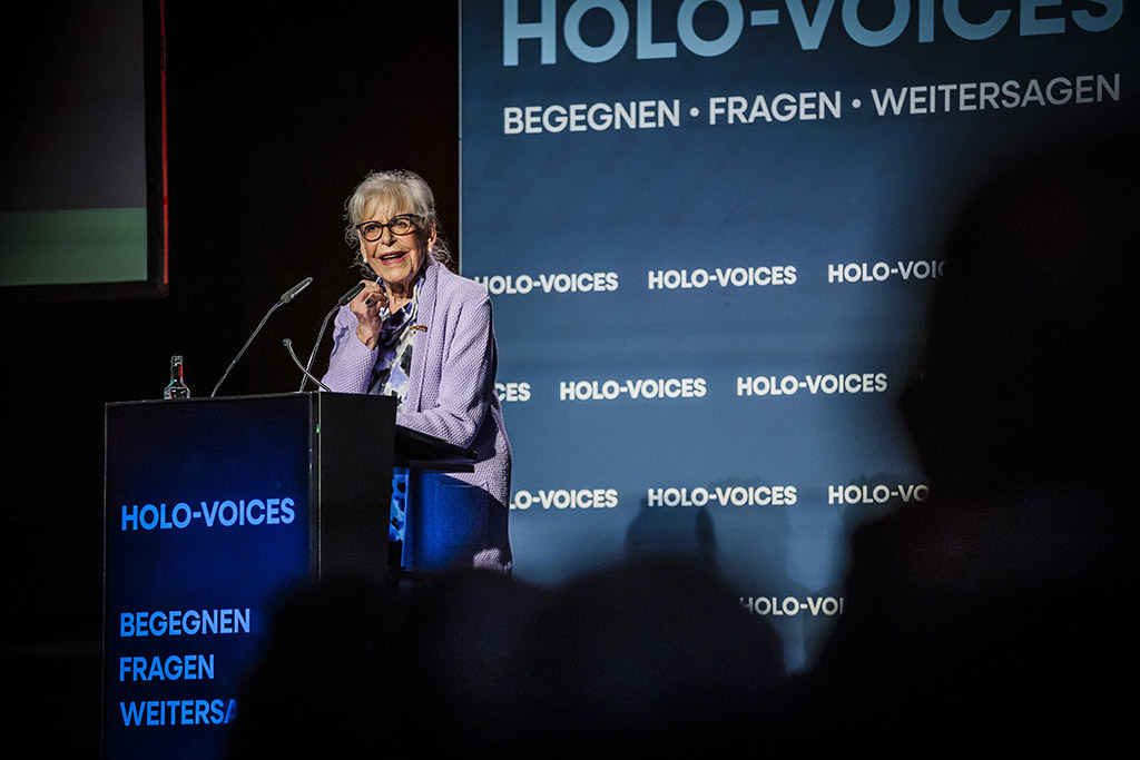 Urheberrechtlich geschuetzte Aufnahmen. Jede Verwendung ist honorarpflichtig und muss beim Urheber angezeigt werden!  [CREDIT: Lars Berg / WWW.LARSBERG.EU - Lars Berg, Von der Tinnenstrasse 13, 48145 Muenster, Germany, mobile +49 179 1379630, Bank: Commerzbank Mnster, IBAN: DE09 4008 0040 0600 9372 00 BIC: DRES DE FF 400, Finanzamt Muenster-Innenstadt, Steuernummer 337/5017/1774, USt-IdNr. DE247738150 - Verwendung nur gegen Namensnennung, Beleg und Honorar entsprechend aktueller MFMPreisliste zzgl. 7 Prozent MwSt - Bei der Verwendung ausserhalb journalistischer Berichterstattung (z.B. Werbung etc.) bitte vorher mit dem Autor Kontakt aufnehmen. Es wird grundsaetzlich keine Einholung von Persoenlichkeits-, Kunst- oder Markenrechten zugesichert, es sei denn, dies ist hier in der Bildbeschriftung ausdruecklich vermerkt. Die Einholung dieser Rechte obliegt dem Nutzer. Es gelten die unter WWW.LARSBERG.EU aufgefuehrten AGB. - NO MODEL RELEASE - ]