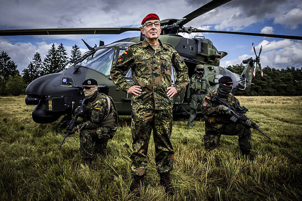 Urheberrechtlich geschuetzte Aufnahmen. Jede Verwendung ist honorarpflichtig und muss beim Urheber angezeigt werden!  [CREDIT: Lars Berg / WWW.LARSBERG.EU - Lars Berg, Von der Tinnenstrasse 13, 48145 Muenster, Germany, mobile +49 179 1379630, Bank: Commerzbank Mnster, IBAN: DE09 4008 0040 0600 9372 00 BIC: DRES DE FF 400, Finanzamt Muenster-Innenstadt, Steuernummer 337/5017/1774, USt-IdNr. DE247738150 - Verwendung nur gegen Namensnennung, Beleg und Honorar entsprechend aktueller MFMPreisliste zzgl. 7 Prozent MwSt - Bei der Verwendung ausserhalb journalistischer Berichterstattung (z.B. Werbung etc.) bitte vorher mit dem Autor Kontakt aufnehmen. Es wird grundsaetzlich keine Einholung von Persoenlichkeits-, Kunst- oder Markenrechten zugesichert, es sei denn, dies ist hier in der Bildbeschriftung ausdruecklich vermerkt. Die Einholung dieser Rechte obliegt dem Nutzer. Es gelten die unter WWW.LARSBERG.EU aufgefuehrten AGB. - NO MODEL RELEASE - ]