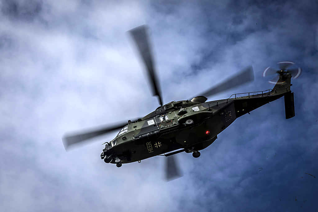 Urheberrechtlich geschuetzte Aufnahmen. Jede Verwendung ist honorarpflichtig und muss beim Urheber angezeigt werden!  [CREDIT: Lars Berg / WWW.LARSBERG.EU - Lars Berg, Von der Tinnenstrasse 13, 48145 Muenster, Germany, mobile +49 179 1379630, Bank: Commerzbank Mnster, IBAN: DE09 4008 0040 0600 9372 00 BIC: DRES DE FF 400, Finanzamt Muenster-Innenstadt, Steuernummer 337/5017/1774, USt-IdNr. DE247738150 - Verwendung nur gegen Namensnennung, Beleg und Honorar entsprechend aktueller MFMPreisliste zzgl. 7 Prozent MwSt - Bei der Verwendung ausserhalb journalistischer Berichterstattung (z.B. Werbung etc.) bitte vorher mit dem Autor Kontakt aufnehmen. Es wird grundsaetzlich keine Einholung von Persoenlichkeits-, Kunst- oder Markenrechten zugesichert, es sei denn, dies ist hier in der Bildbeschriftung ausdruecklich vermerkt. Die Einholung dieser Rechte obliegt dem Nutzer. Es gelten die unter WWW.LARSBERG.EU aufgefuehrten AGB. - NO MODEL RELEASE - ]