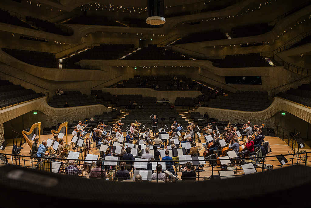 Urheberrechtlich geschuetzte Aufnahmen. Jede Verwendung ist honorarpflichtig und muss beim Urheber angezeigt werden!  [CREDIT: Lars Berg / WWW.LARSBERG.EU - Lars Berg, Von der Tinnenstrasse 13, 48145 Muenster, Germany, mobile +49 179 1379630, Bank: Commerzbank Mnster, IBAN: DE09 4008 0040 0600 9372 00 BIC: DRES DE FF 400, Finanzamt Muenster-Innenstadt, Steuernummer 337/5017/1774, USt-IdNr. DE247738150 - Verwendung nur gegen Namensnennung, Beleg und Honorar entsprechend aktueller MFMPreisliste zzgl. 7 Prozent MwSt - Bei der Verwendung ausserhalb journalistischer Berichterstattung (z.B. Werbung etc.) bitte vorher mit dem Autor Kontakt aufnehmen. Es wird grundsaetzlich keine Einholung von Persoenlichkeits-, Kunst- oder Markenrechten zugesichert, es sei denn, dies ist hier in der Bildbeschriftung ausdruecklich vermerkt. Die Einholung dieser Rechte obliegt dem Nutzer. Es gelten die unter WWW.LARSBERG.EU aufgefuehrten AGB. - NO MODEL RELEASE - ]