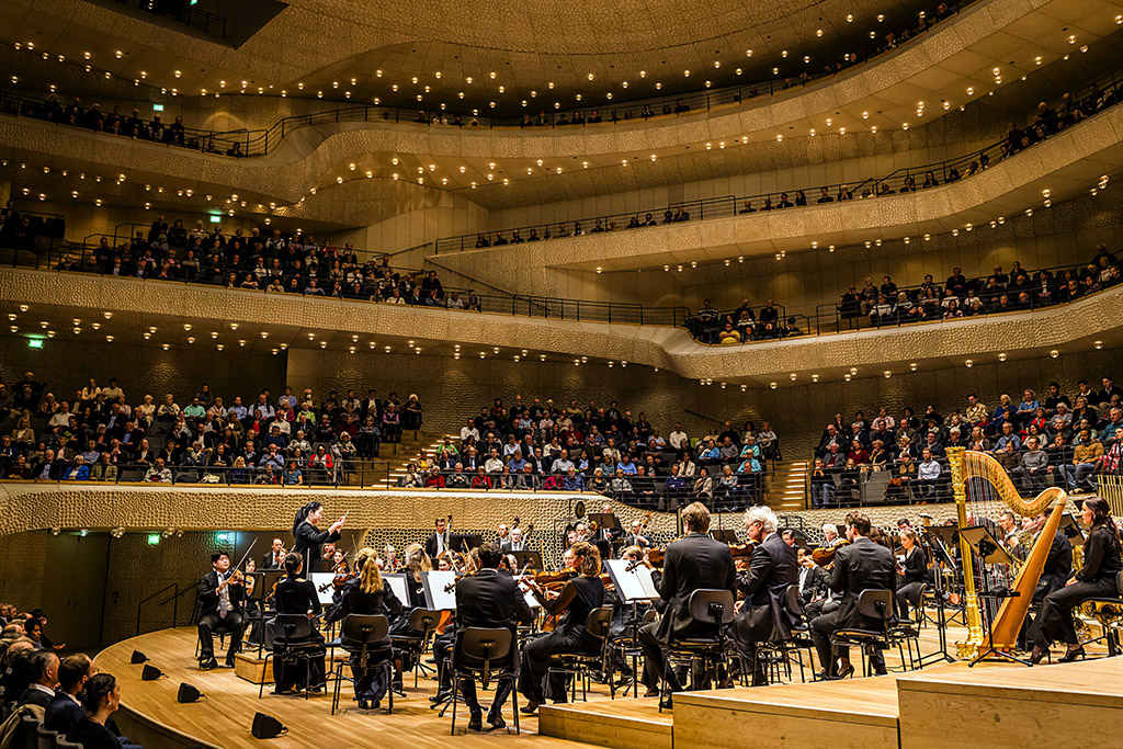 Urheberrechtlich geschuetzte Aufnahmen. Jede Verwendung ist honorarpflichtig und muss beim Urheber angezeigt werden!  [CREDIT: Lars Berg / WWW.LARSBERG.EU - Lars Berg, Von der Tinnenstrasse 13, 48145 Muenster, Germany, mobile +49 179 1379630, Bank: Commerzbank Mnster, IBAN: DE09 4008 0040 0600 9372 00 BIC: DRES DE FF 400, Finanzamt Muenster-Innenstadt, Steuernummer 337/5017/1774, USt-IdNr. DE247738150 - Verwendung nur gegen Namensnennung, Beleg und Honorar entsprechend aktueller MFMPreisliste zzgl. 7 Prozent MwSt - Bei der Verwendung ausserhalb journalistischer Berichterstattung (z.B. Werbung etc.) bitte vorher mit dem Autor Kontakt aufnehmen. Es wird grundsaetzlich keine Einholung von Persoenlichkeits-, Kunst- oder Markenrechten zugesichert, es sei denn, dies ist hier in der Bildbeschriftung ausdruecklich vermerkt. Die Einholung dieser Rechte obliegt dem Nutzer. Es gelten die unter WWW.LARSBERG.EU aufgefuehrten AGB. - NO MODEL RELEASE - ]
