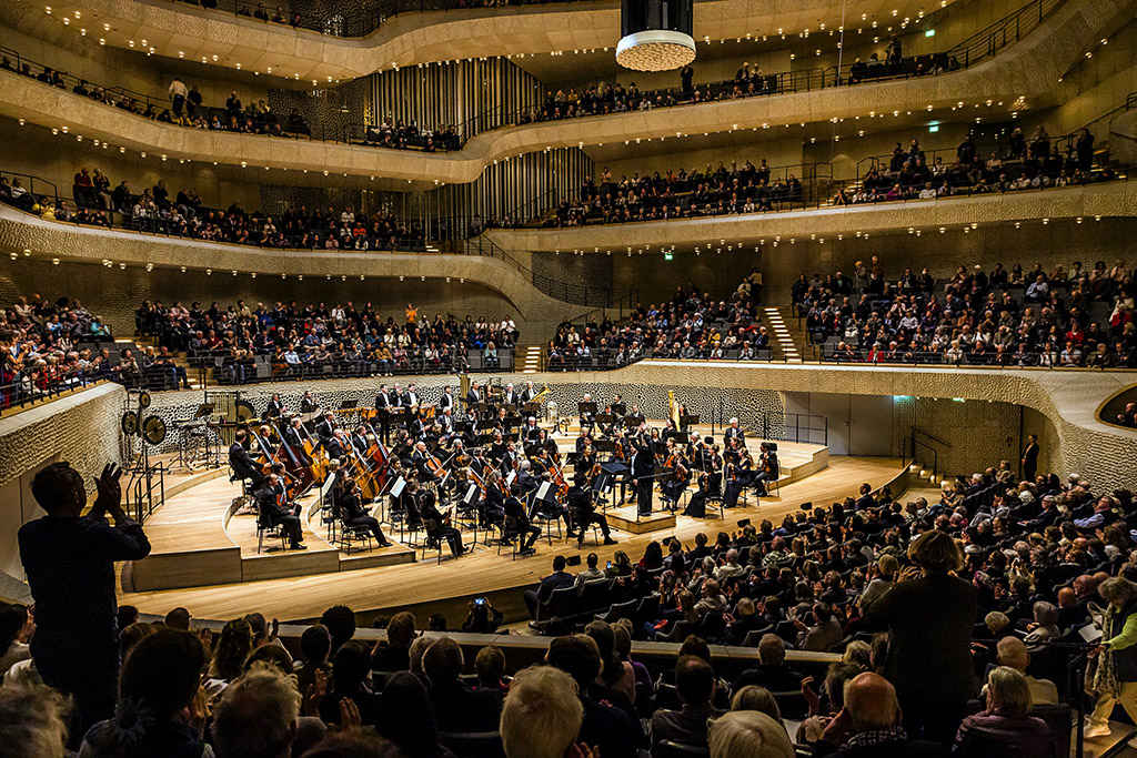 Urheberrechtlich geschuetzte Aufnahmen. Jede Verwendung ist honorarpflichtig und muss beim Urheber angezeigt werden!  [CREDIT: Lars Berg / WWW.LARSBERG.EU - Lars Berg, Von der Tinnenstrasse 13, 48145 Muenster, Germany, mobile +49 179 1379630, Bank: Commerzbank Mnster, IBAN: DE09 4008 0040 0600 9372 00 BIC: DRES DE FF 400, Finanzamt Muenster-Innenstadt, Steuernummer 337/5017/1774, USt-IdNr. DE247738150 - Verwendung nur gegen Namensnennung, Beleg und Honorar entsprechend aktueller MFMPreisliste zzgl. 7 Prozent MwSt - Bei der Verwendung ausserhalb journalistischer Berichterstattung (z.B. Werbung etc.) bitte vorher mit dem Autor Kontakt aufnehmen. Es wird grundsaetzlich keine Einholung von Persoenlichkeits-, Kunst- oder Markenrechten zugesichert, es sei denn, dies ist hier in der Bildbeschriftung ausdruecklich vermerkt. Die Einholung dieser Rechte obliegt dem Nutzer. Es gelten die unter WWW.LARSBERG.EU aufgefuehrten AGB. - NO MODEL RELEASE - ]