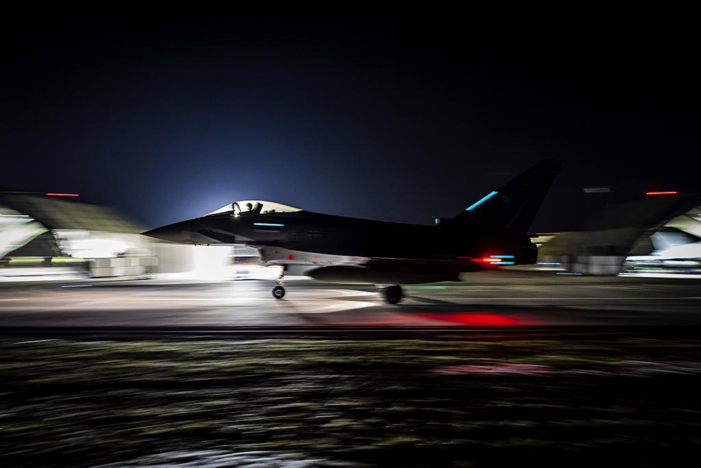 Urheberrechtlich geschuetzte Aufnahmen. Jede Verwendung ist honorarpflichtig und muss beim Urheber angezeigt werden!  [CREDIT: Lars Berg / WWW.LARSBERG.EU - Lars Berg, Von der Tinnenstrasse 13, 48145 Muenster, Germany, mobile +49 179 1379630, Bank: Commerzbank Mnster, IBAN: DE09 4008 0040 0600 9372 00 BIC: DRES DE FF 400, Finanzamt Muenster-Innenstadt, Steuernummer 337/5017/1774, USt-IdNr. DE247738150 - Verwendung nur gegen Namensnennung, Beleg und Honorar entsprechend aktueller MFMPreisliste zzgl. 7 Prozent MwSt - Bei der Verwendung ausserhalb journalistischer Berichterstattung (z.B. Werbung etc.) bitte vorher mit dem Autor Kontakt aufnehmen. Es wird grundsaetzlich keine Einholung von Persoenlichkeits-, Kunst- oder Markenrechten zugesichert, es sei denn, dies ist hier in der Bildbeschriftung ausdruecklich vermerkt. Die Einholung dieser Rechte obliegt dem Nutzer. Es gelten die unter WWW.LARSBERG.EU aufgefuehrten AGB. - NO MODEL RELEASE - ]