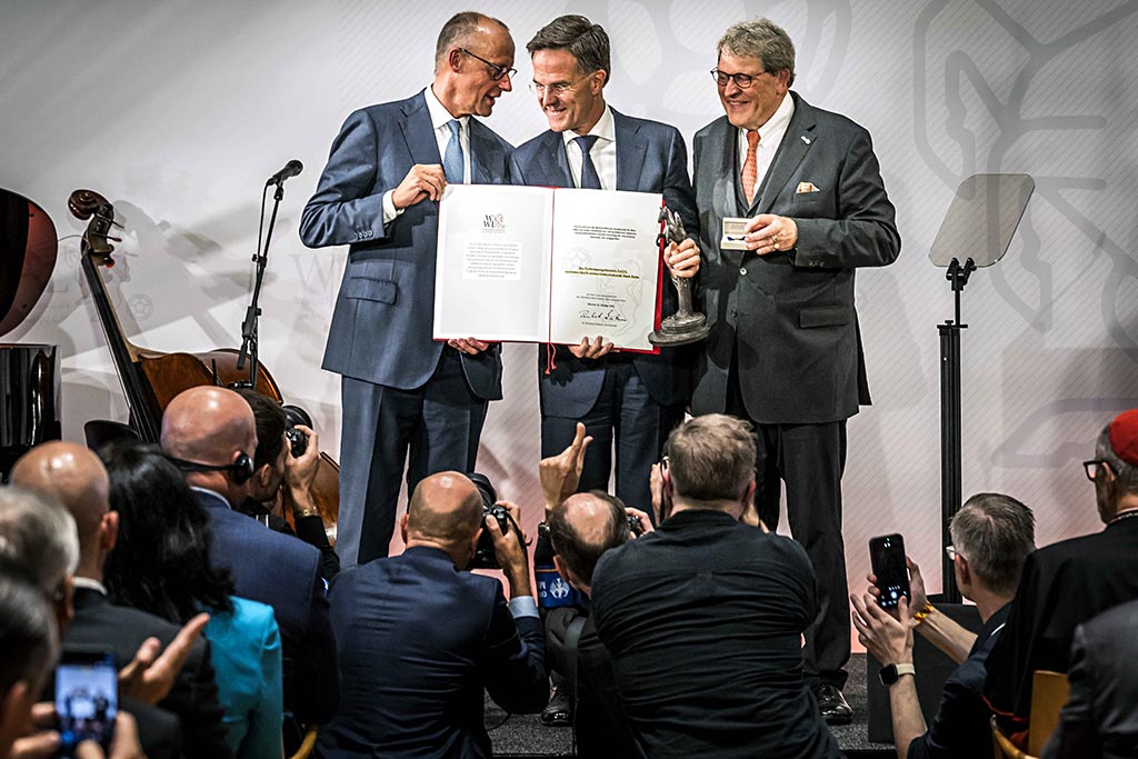 Urheberrechtlich geschuetzte Aufnahmen. Jede Verwendung ist honorarpflichtig und muss beim Urheber angezeigt werden!  [CREDIT: Lars Berg / WWW.LARSBERG.EU - Lars Berg, Von der Tinnenstrasse 13, 48145 Muenster, Germany, mobile +49 179 1379630, Bank: Commerzbank Mnster, IBAN: DE09 4008 0040 0600 9372 00 BIC: DRES DE FF 400, Finanzamt Muenster-Innenstadt, Steuernummer 337/5017/1774, USt-IdNr. DE247738150 - Verwendung nur gegen Namensnennung, Beleg und Honorar entsprechend aktueller MFMPreisliste zzgl. 7 Prozent MwSt - Bei der Verwendung ausserhalb journalistischer Berichterstattung (z.B. Werbung etc.) bitte vorher mit dem Autor Kontakt aufnehmen. Es wird grundsaetzlich keine Einholung von Persoenlichkeits-, Kunst- oder Markenrechten zugesichert, es sei denn, dies ist hier in der Bildbeschriftung ausdruecklich vermerkt. Die Einholung dieser Rechte obliegt dem Nutzer. Es gelten die unter WWW.LARSBERG.EU aufgefuehrten AGB. - NO MODEL RELEASE - ]