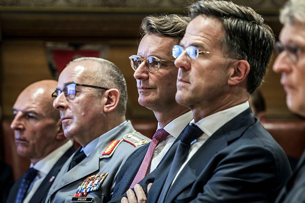 Urheberrechtlich geschuetzte Aufnahmen. Jede Verwendung ist honorarpflichtig und muss beim Urheber angezeigt werden!  [CREDIT: Lars Berg / WWW.LARSBERG.EU - Lars Berg, Von der Tinnenstrasse 13, 48145 Muenster, Germany, mobile +49 179 1379630, Bank: Commerzbank Mnster, IBAN: DE09 4008 0040 0600 9372 00 BIC: DRES DE FF 400, Finanzamt Muenster-Innenstadt, Steuernummer 337/5017/1774, USt-IdNr. DE247738150 - Verwendung nur gegen Namensnennung, Beleg und Honorar entsprechend aktueller MFMPreisliste zzgl. 7 Prozent MwSt - Bei der Verwendung ausserhalb journalistischer Berichterstattung (z.B. Werbung etc.) bitte vorher mit dem Autor Kontakt aufnehmen. Es wird grundsaetzlich keine Einholung von Persoenlichkeits-, Kunst- oder Markenrechten zugesichert, es sei denn, dies ist hier in der Bildbeschriftung ausdruecklich vermerkt. Die Einholung dieser Rechte obliegt dem Nutzer. Es gelten die unter WWW.LARSBERG.EU aufgefuehrten AGB. - NO MODEL RELEASE - ]