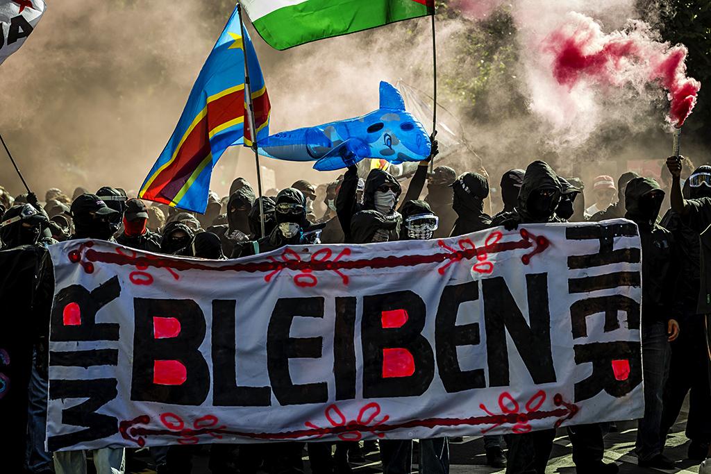 Urheberrechtlich geschuetzte Aufnahmen. Jede Verwendung ist honorarpflichtig und muss beim Urheber angezeigt werden!  [CREDIT: Lars Berg / WWW.LARSBERG.EU - Lars Berg, Von der Tinnenstrasse 13, 48145 Muenster, Germany, mobile +49 179 1379630, Bank: Commerzbank Mnster, IBAN: DE09 4008 0040 0600 9372 00 BIC: DRES DE FF 400, Finanzamt Muenster-Innenstadt, Steuernummer 337/5017/1774, USt-IdNr. DE247738150 - Verwendung nur gegen Namensnennung, Beleg und Honorar entsprechend aktueller MFMPreisliste zzgl. 7 Prozent MwSt - Bei der Verwendung ausserhalb journalistischer Berichterstattung (z.B. Werbung etc.) bitte vorher mit dem Autor Kontakt aufnehmen. Es wird grundsaetzlich keine Einholung von Persoenlichkeits-, Kunst- oder Markenrechten zugesichert, es sei denn, dies ist hier in der Bildbeschriftung ausdruecklich vermerkt. Die Einholung dieser Rechte obliegt dem Nutzer. Es gelten die unter WWW.LARSBERG.EU aufgefuehrten AGB. - NO MODEL RELEASE - ]